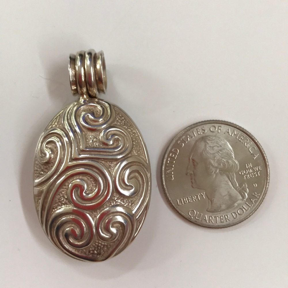 Silpada Locket - Picture 3 of 9